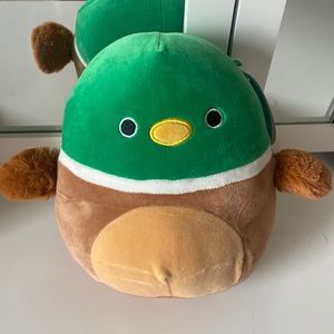 Original Squishmallow “Avery”🦆